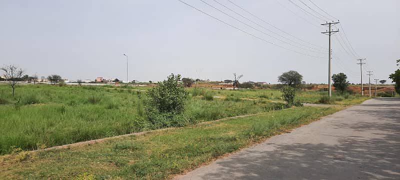 Kanal Plot For Sale In PECHS 5