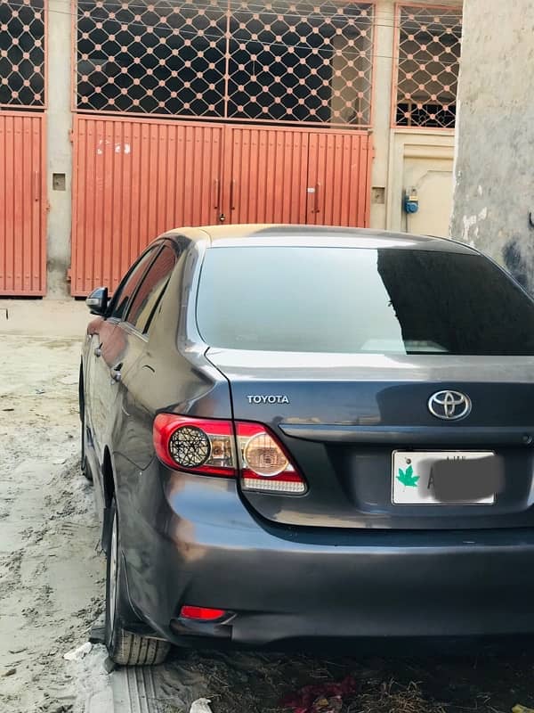 Toyota Corolla Altis 2011 4