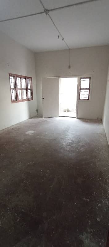 portion for rent 3 Bedroom drawing dining 2 bath ground floor in block i 8