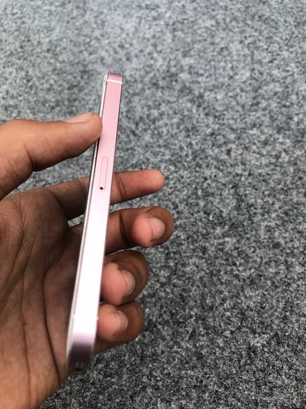 iphone SE First generation 64gb 3