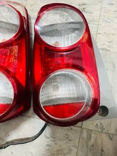 toyota passo 12-13 rear lights