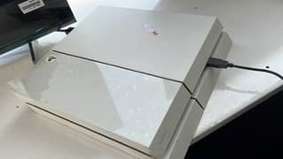 PS4 White glacier 11.00 jailbreak console