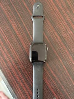 Apple Watch Series 4 ( 44 mm ) with charger