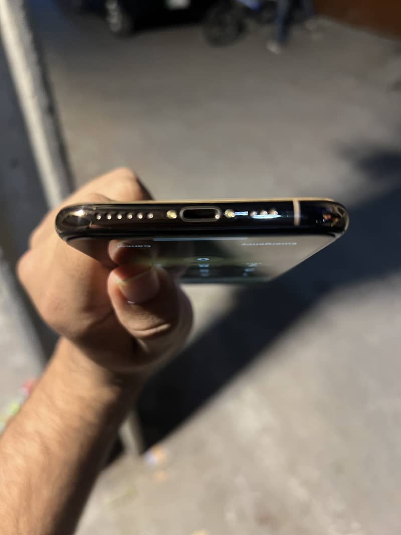 iPhone XS PTA approved 4