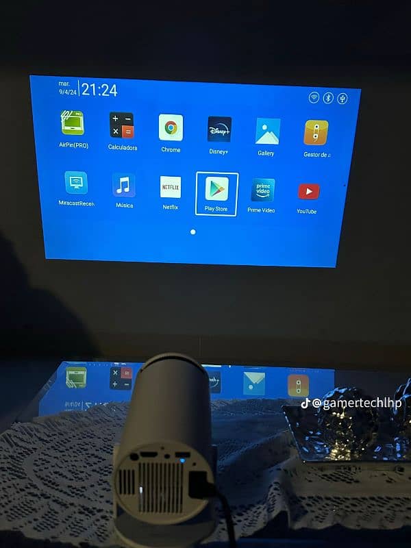 Android Projector 1