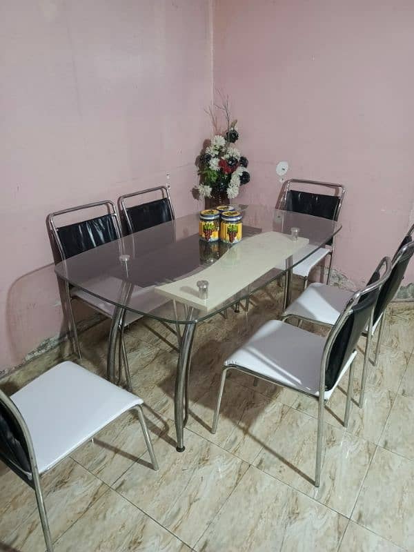 dining table For Sale 0