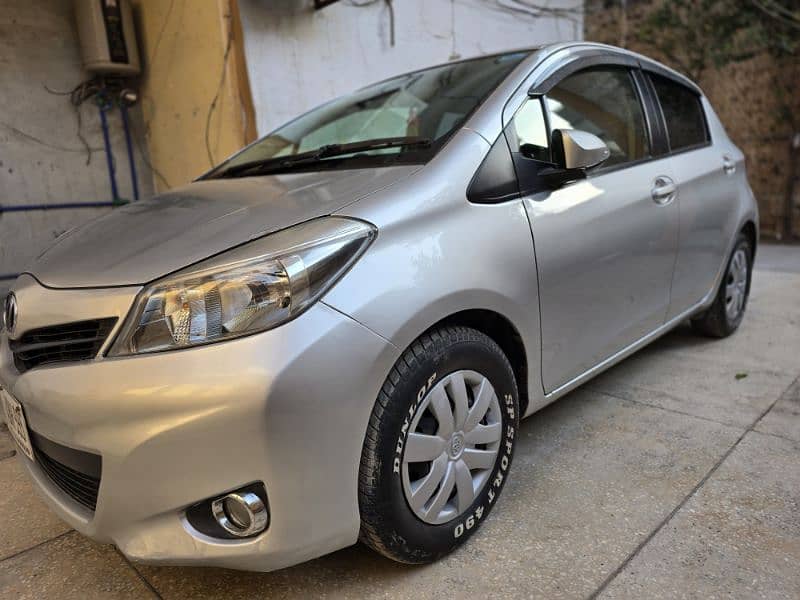 Toyota Vitz 2013 1