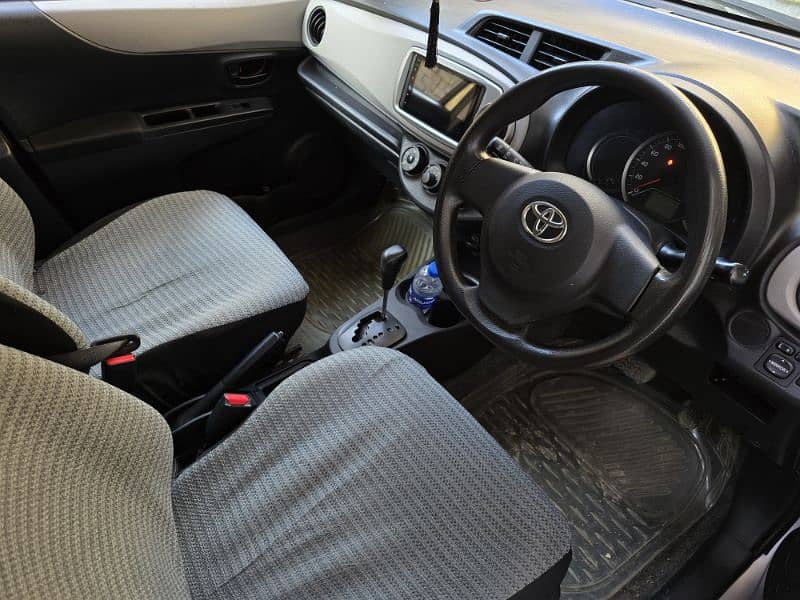 Toyota Vitz 2013 6