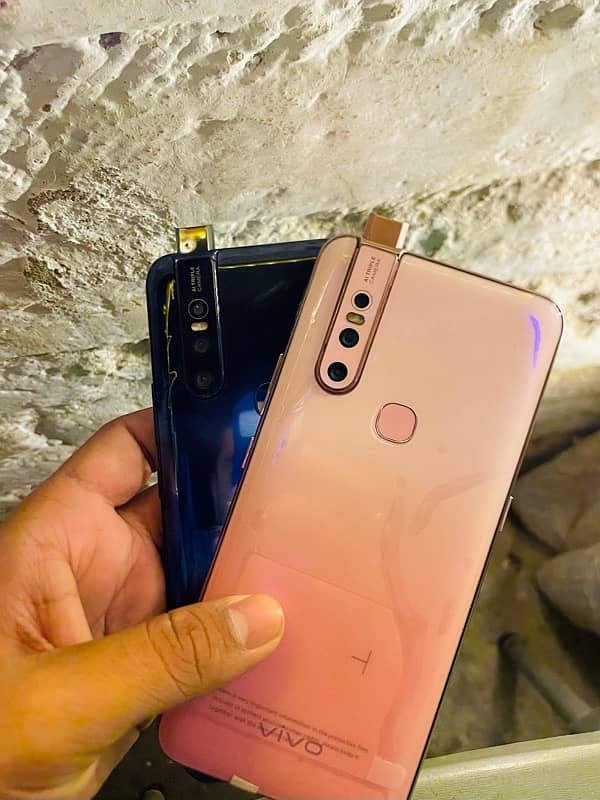 Vivo v15 with box 3