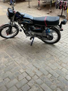 Honda 125 22modle achi condition ha