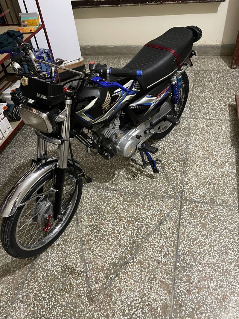 Honda 125 22modle achi condition ha 4