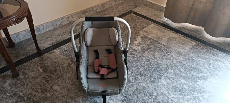 Baby Carry Cot Infantes Brand Car Seat 2