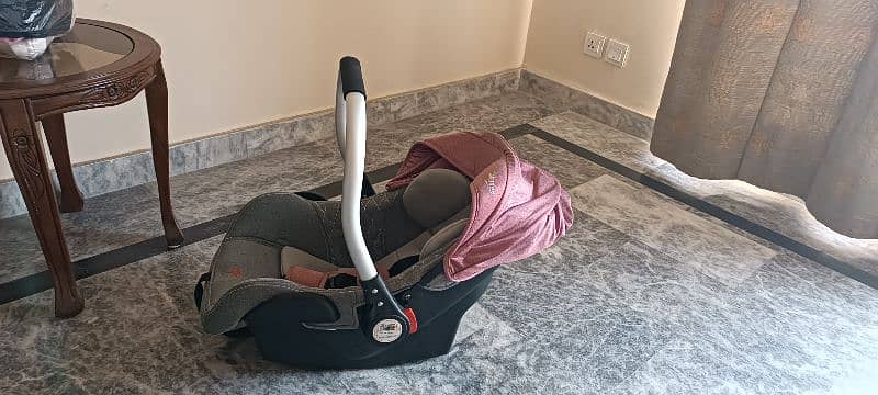 Baby Carry Cot Infantes Brand Car Seat 8