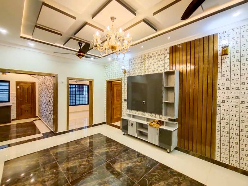 7 Marla Extreme Level House For Rent in Bahria Town Phase 8 7