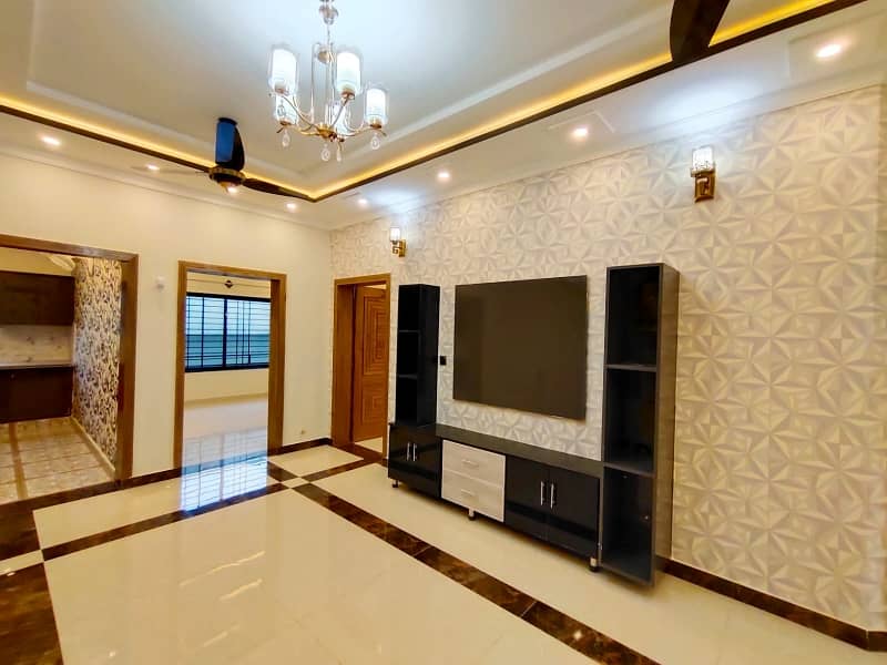 7 Marla Extreme Level House For Rent in Bahria Town Phase 8 9