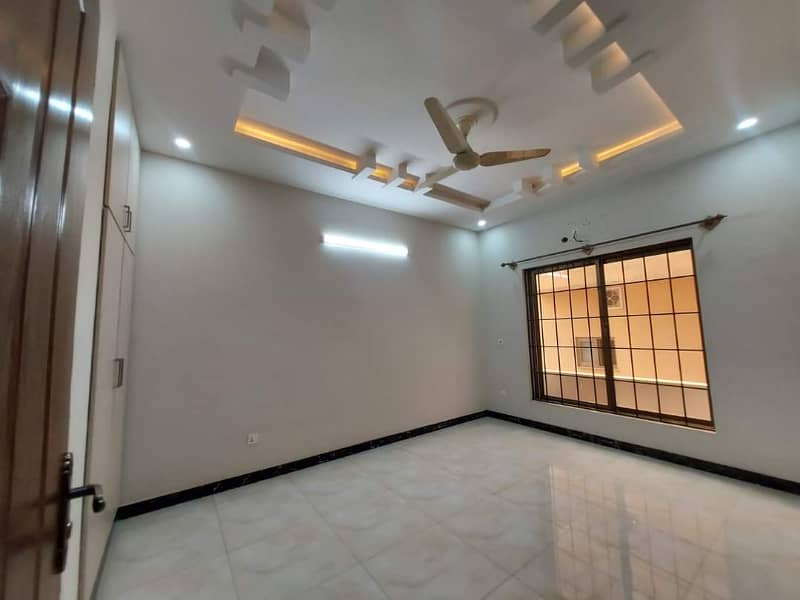 1 Kanal Beautiful Full House For Rent In Near Park And MacDonald Dha Phase 2 Islamabad 1