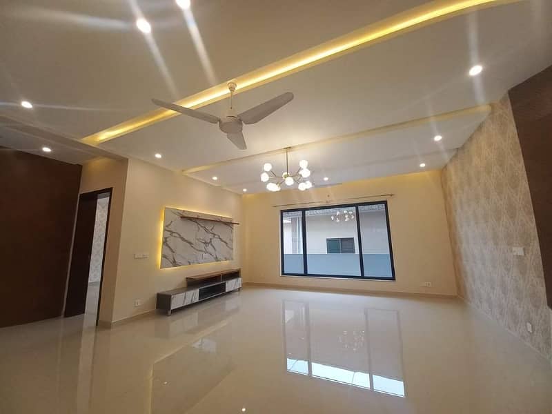 1 Kanal Beautiful Full House For Rent In Near Park And MacDonald Dha Phase 2 Islamabad 12