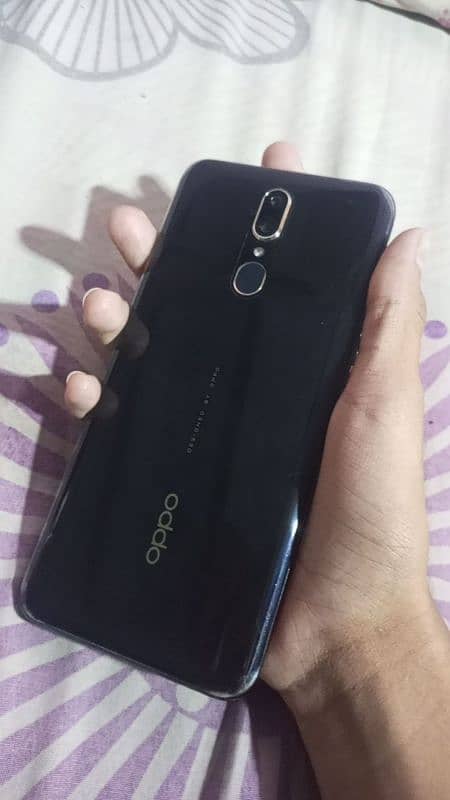 Oppo f11 new condition all okay with box 2