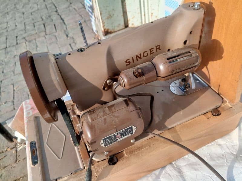 singer sewing machine 13