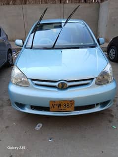 Toyota Platz 2004