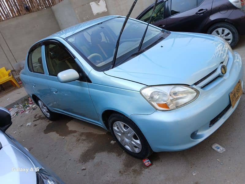 Toyota Platz 2004 3