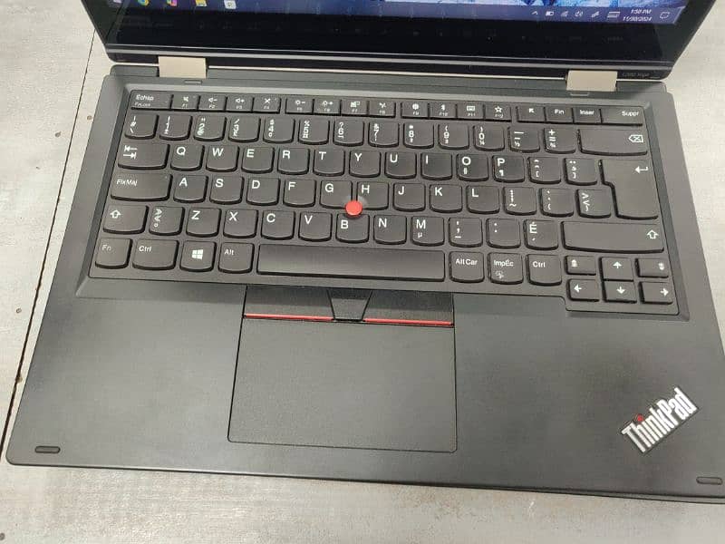 Lenovo Thinkpad yoga L390 Touch 360 3