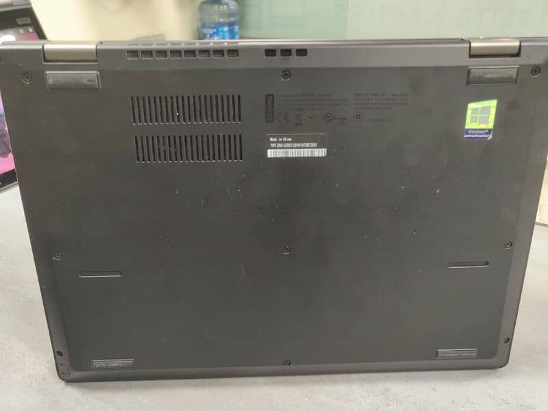 Lenovo Thinkpad yoga L390 Touch 360 6