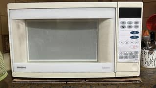 microwave oven