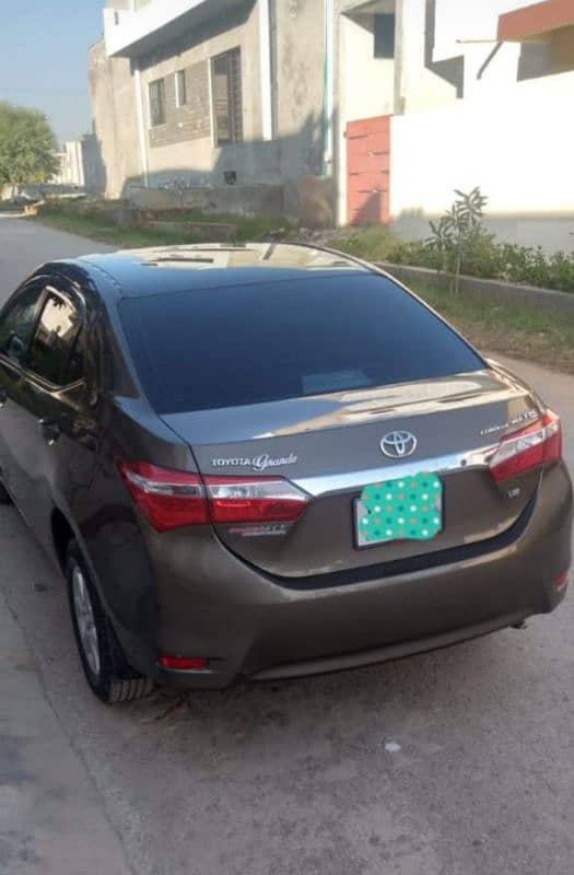 Toyota Corolla Altis 1.6 2015 11