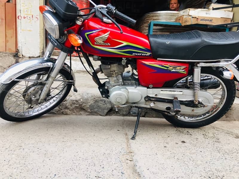 Honda CG 125 MZD number 17model Red 1