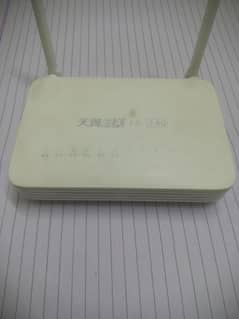 Huawei Fiber Router with Adapter 2.4G