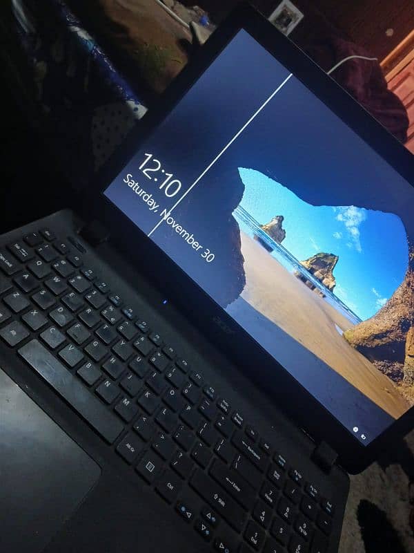 Acer Laptop 8GB-256SSD celerone processor 5th Gen 4