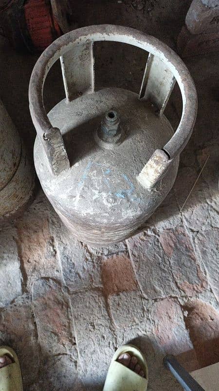 5 Old Gas Cylinders For Sale 4