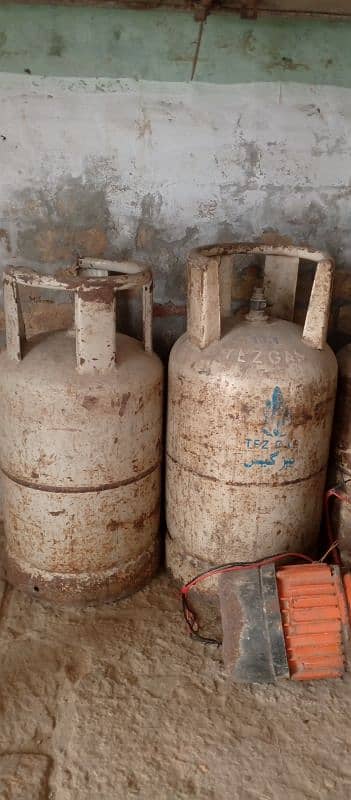 5 Old Gas Cylinders For Sale 8