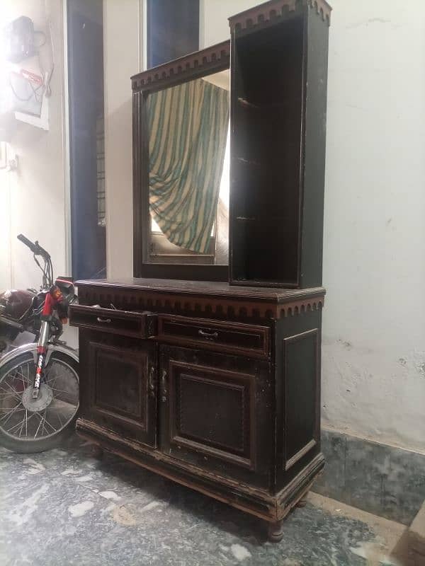 urgent sale ---dressing table and showcase 2