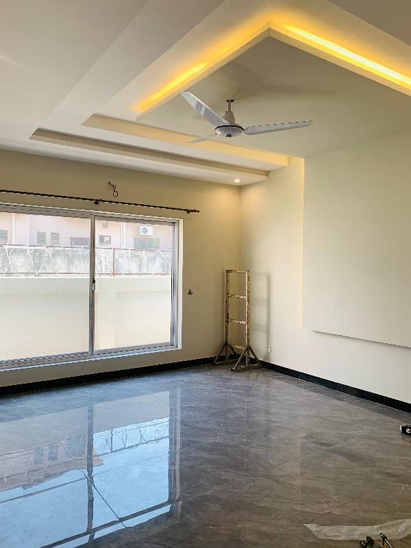 1 Kanal Beautiful Designer Full House For Rent In Near Park And MacDonald Dha Phase 2 Islamabad 12