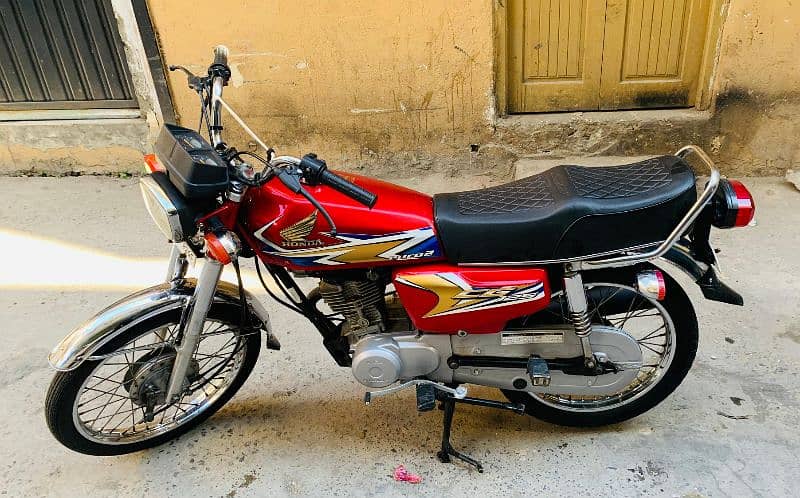 2020 model honda 125 all Punjab register 4