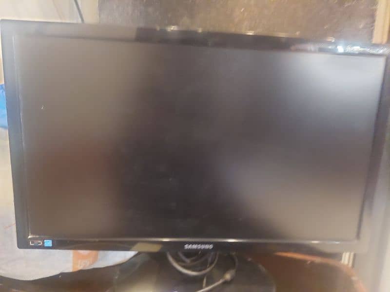 Samsung LCD 17 inch like new 0