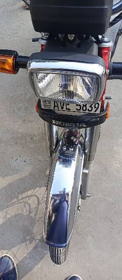 Excellent condition HONDA CD 70