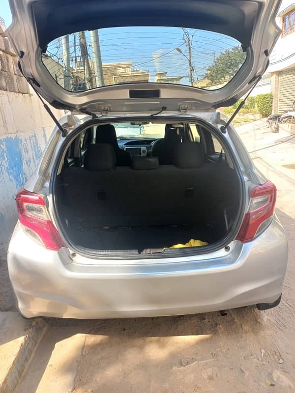 Toyota Vitz 2015 5