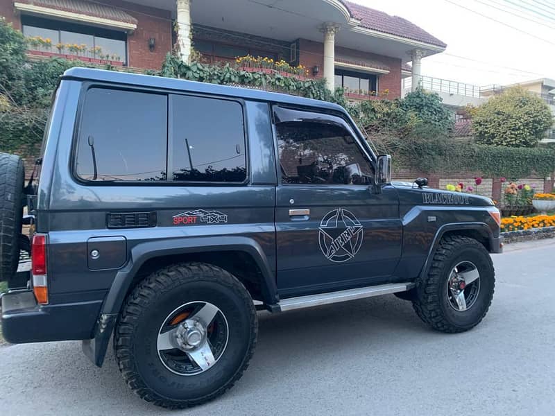 Toyota Land Cruiser 1991 0