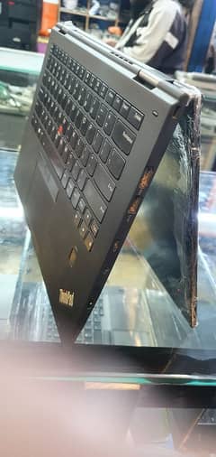 Lenovo X1YoGa i7 7th Gen 360+2in1