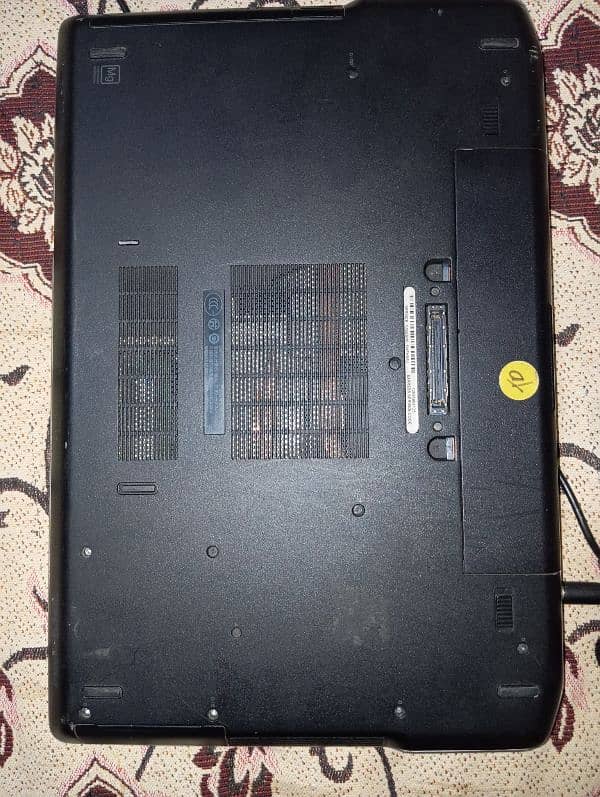 Dell Latitude i7, 2nd Generation (4/80gb) 8