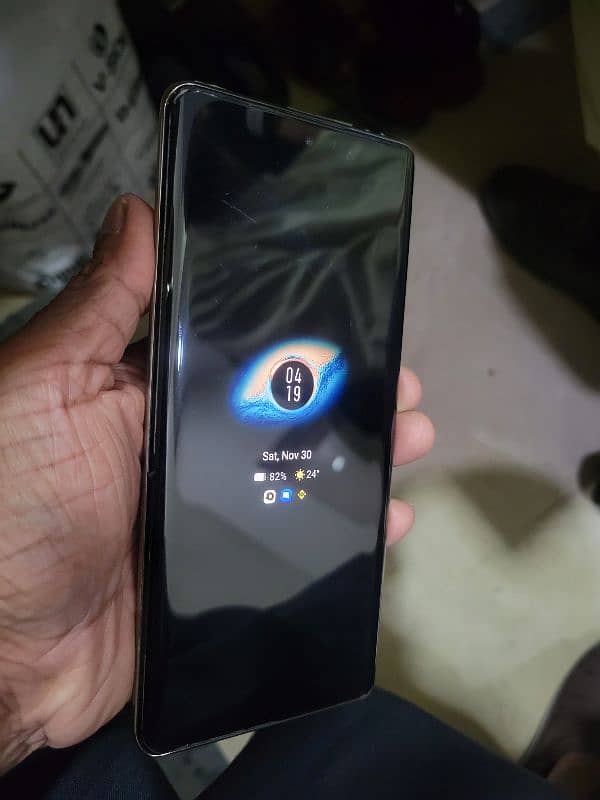 Infinix Zero 30 16/256 with box & charger in 4 months warranty 0