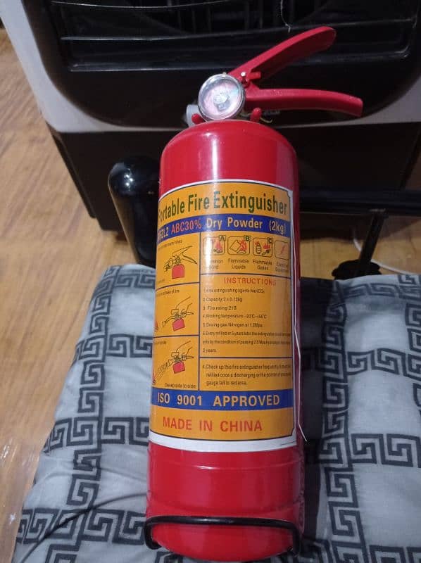 DCP Fire extinguisher 2KG (3-peice) in 10K 1