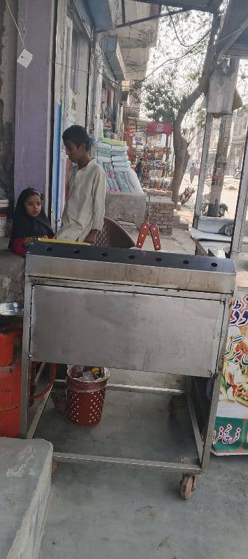 burger shawarma counter and hot plate 3