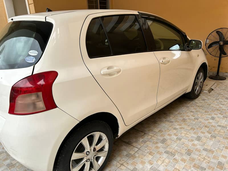 Toyota Vitz 2007 3