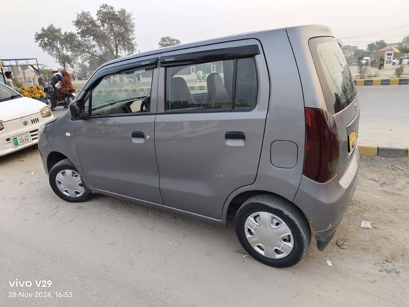 Suzuki Wagon R 2016 5