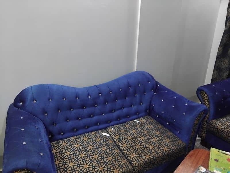 7 Siter sofa seat  contact. 03322368252 2