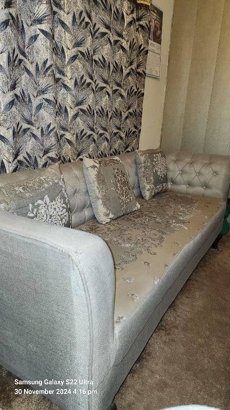 Sofa set  7 seater New Condition for sale 4